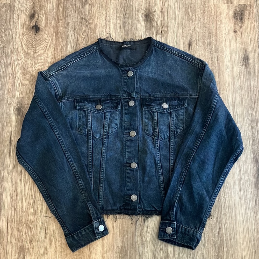 FIDELITY DENIM SAMPLE 
Dark Wash Cropped Denim “Undone” Jean Jacket. Size M.